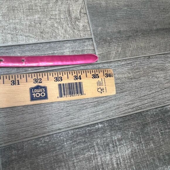 Vintage pink Leather Belt w flower buckle w stone in the middle. - Picture 6 of 8